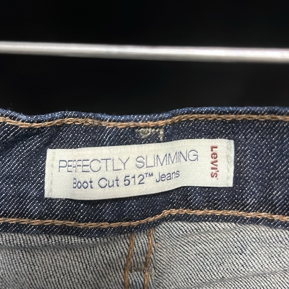 Levi’s- Slimming Bootcut 512 jeans - Picture 5 of 8